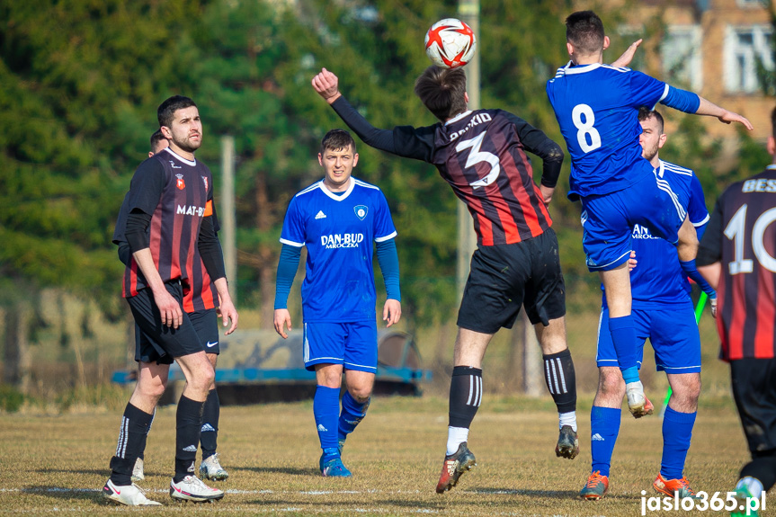 Tempo Nienaszów - Beskid Posada Górna 4:0