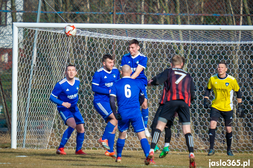 Tempo Nienaszów - Beskid Posada Górna 4:0