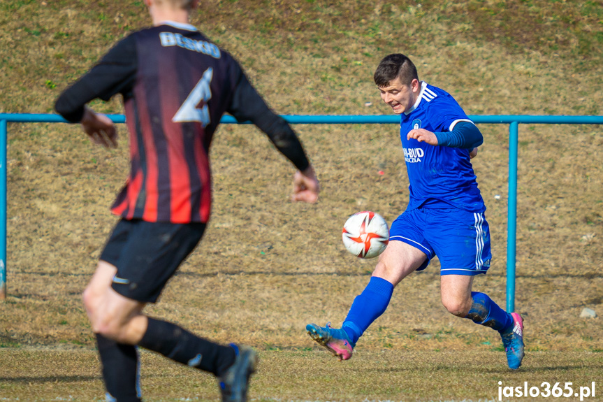 Tempo Nienaszów - Beskid Posada Górna 4:0