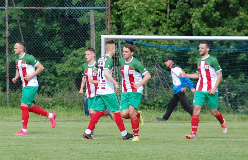 Tempo Nienaszów - Brzozovia Brzozów 3-3