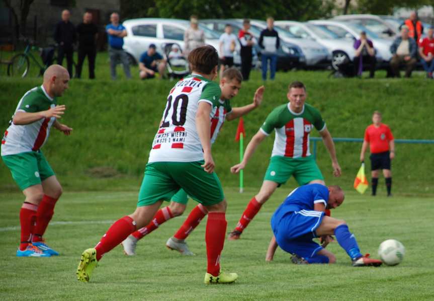 Tempo Nienaszów - Brzozovia Brzozów 3-3