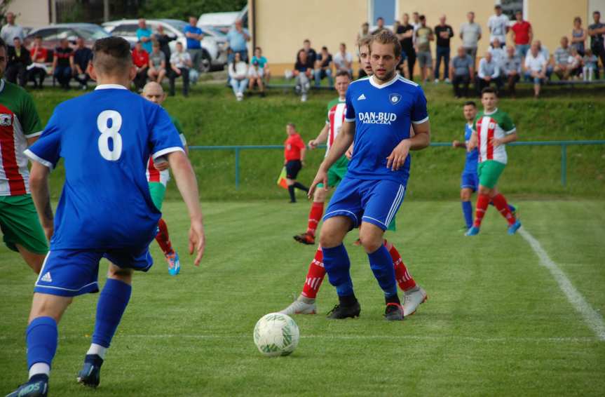 Tempo Nienaszów - Brzozovia Brzozów 3-3