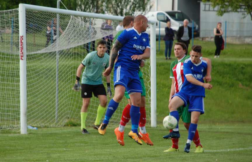 Tempo Nienaszów - Brzozovia Brzozów 3-3