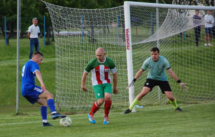 Tempo Nienaszów - Brzozovia Brzozów 3-3