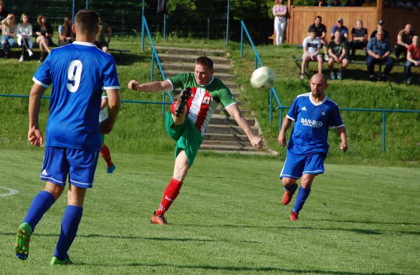 Tempo Nienaszów - Brzozovia Brzozów 3-3