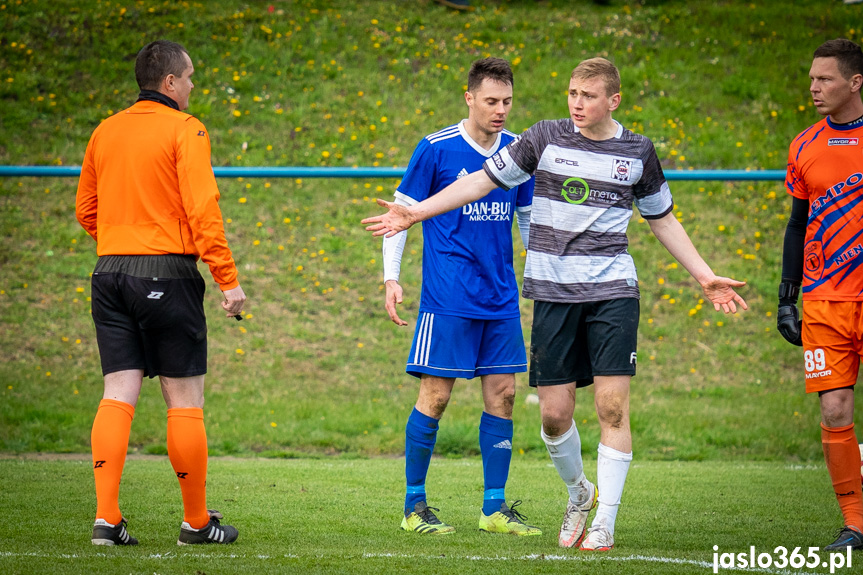 Tempo Nienaszów - Czarni 1910 Jasło 1:3