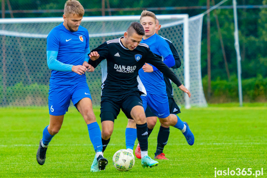 Tempo Nienaszów - Karpaty Krosno 0:5