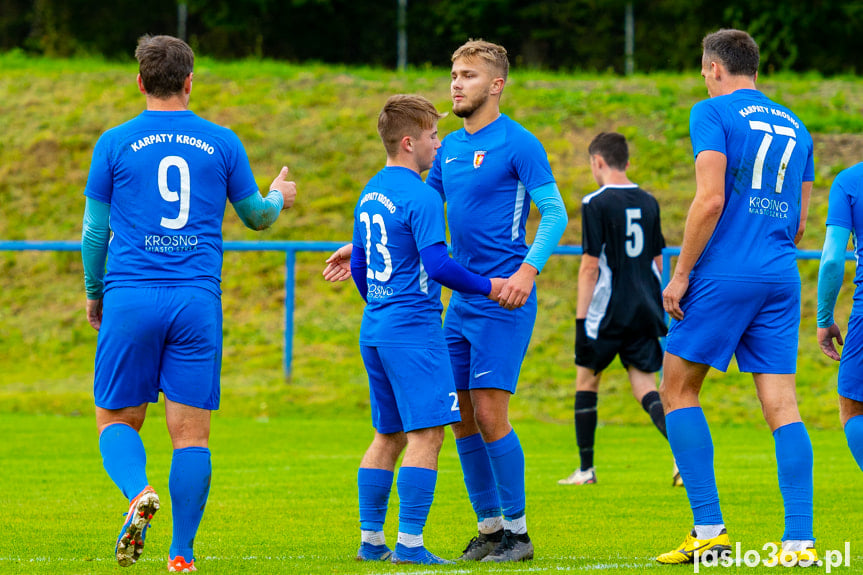 Tempo Nienaszów - Karpaty Krosno 0:5