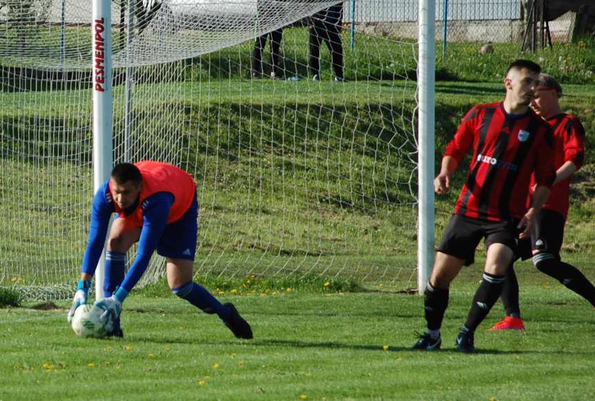 Tempo Nienaszów - Markiewicza Krosno 2-1