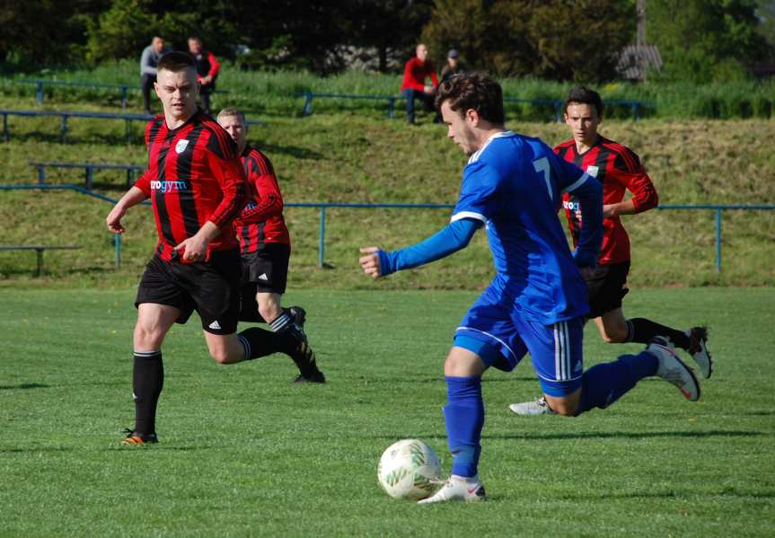 Tempo Nienaszów - Markiewicza Krosno 2-1