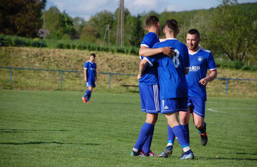 Tempo Nienaszów - Markiewicza Krosno 2-1