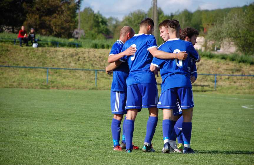 Tempo Nienaszów - Markiewicza Krosno 2-1