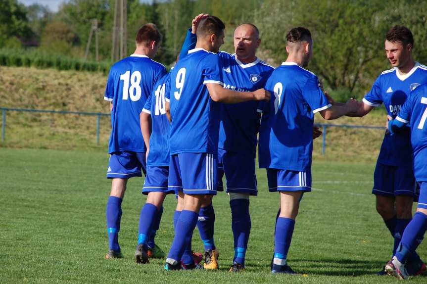 Tempo Nienaszów - Markiewicza Krosno 2-1