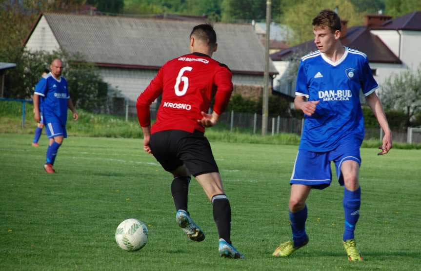 Tempo Nienaszów - Markiewicza Krosno 2-1