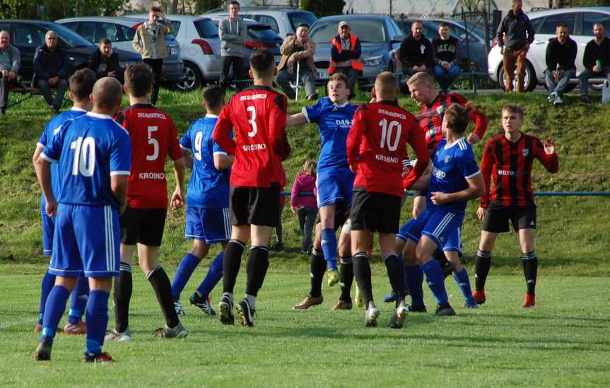 Tempo Nienaszów - Markiewicza Krosno 2-1