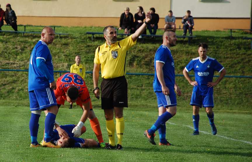 Tempo Nienaszów - Markiewicza Krosno 2-1