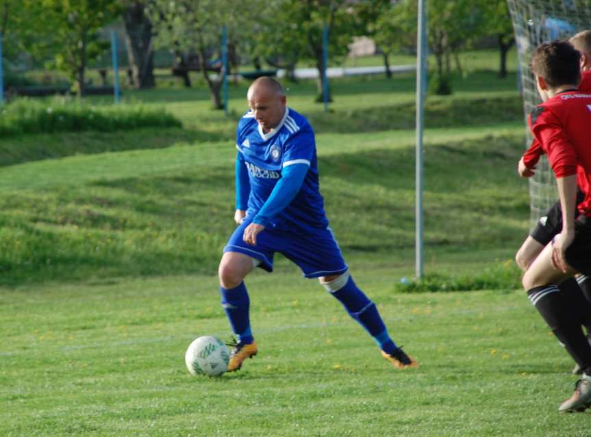 Tempo Nienaszów - Markiewicza Krosno 2-1