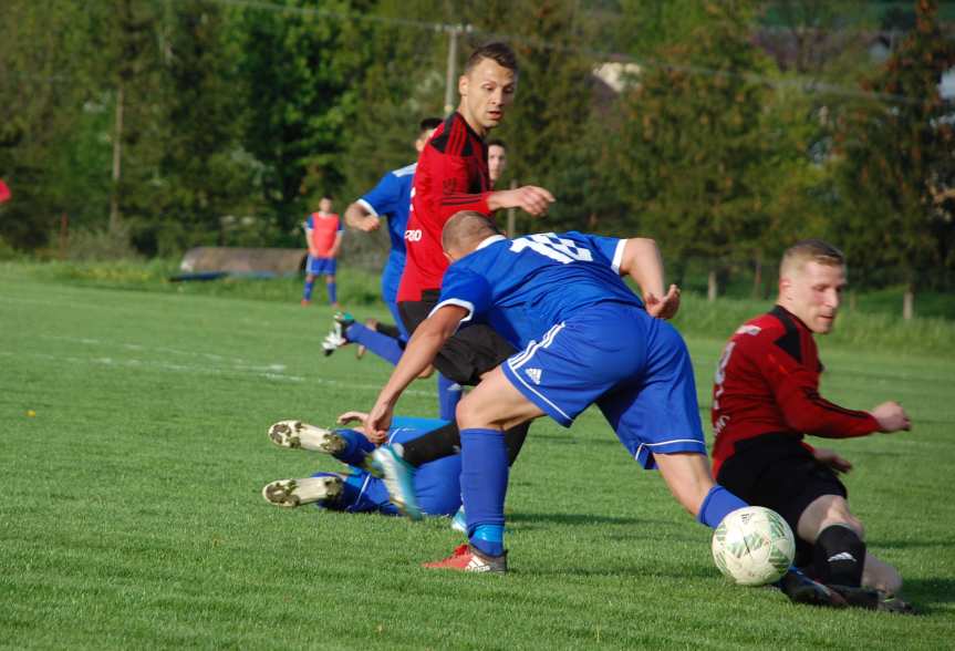 Tempo Nienaszów - Markiewicza Krosno 2-1