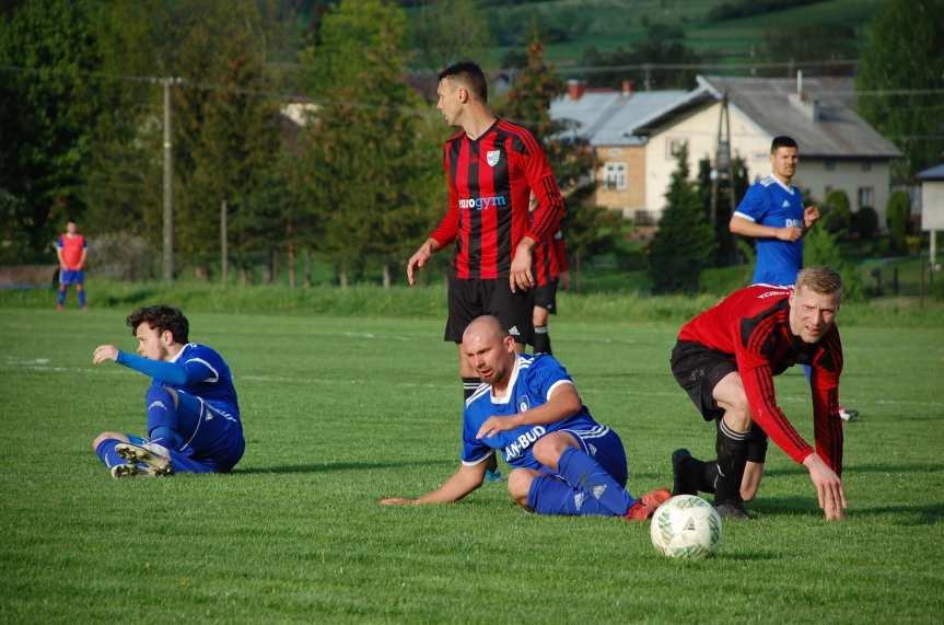 Tempo Nienaszów - Markiewicza Krosno 2-1