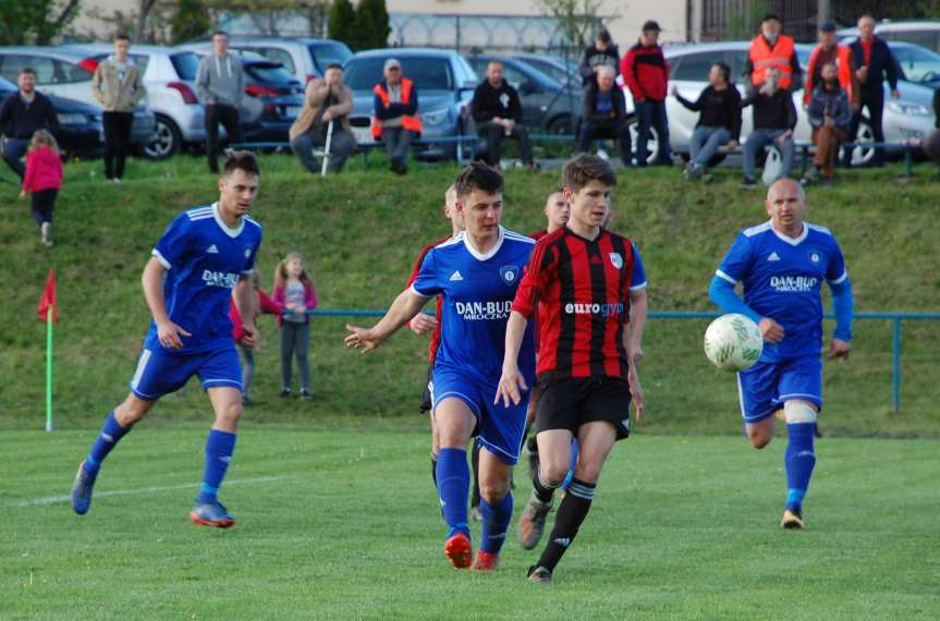 Tempo Nienaszów - Markiewicza Krosno 2-1