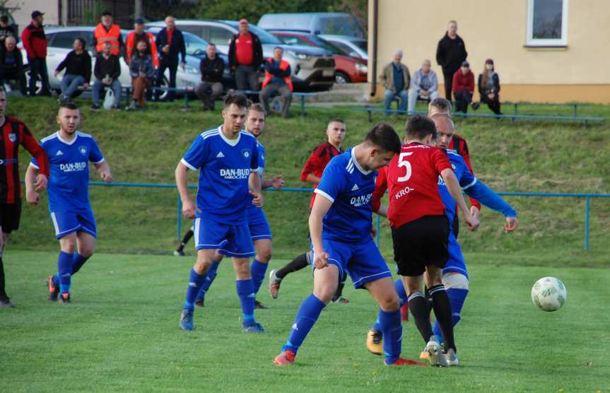 Tempo Nienaszów - Markiewicza Krosno 2-1