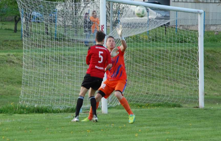 Tempo Nienaszów - Markiewicza Krosno 2-1