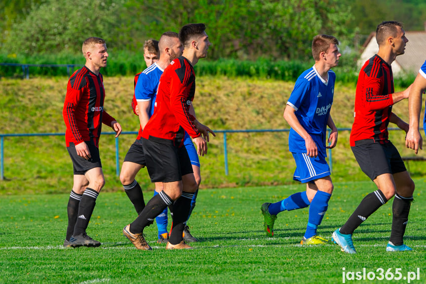 Tempo Nienaszów - Markiewicza Krosno 2:1