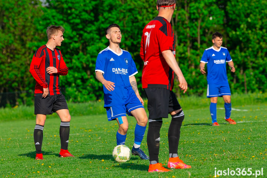 Tempo Nienaszów - Markiewicza Krosno 2:1