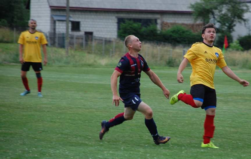 Tempo Nienaszów - Ostoja Kołaczyce 2-1