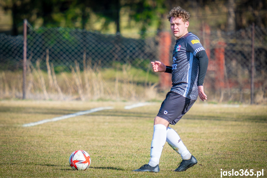 Tempo Nienaszów - Partyzant Targowiska 0:0