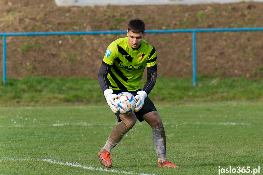 Tempo Nienaszów - Przełom Besko 1:1