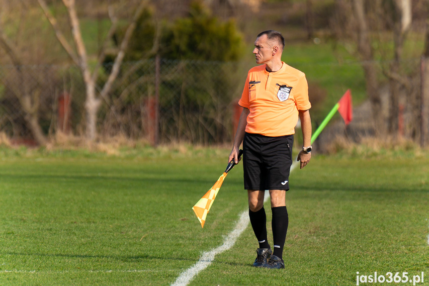 Tempo Nienaszów - Przełom Besko 1:1