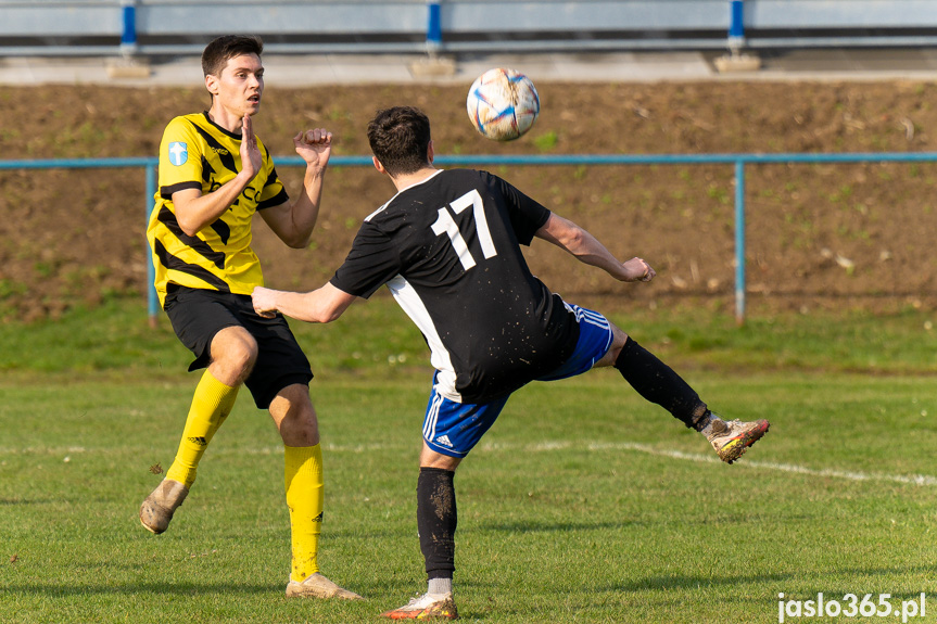 Tempo Nienaszów - Przełom Besko 1:1