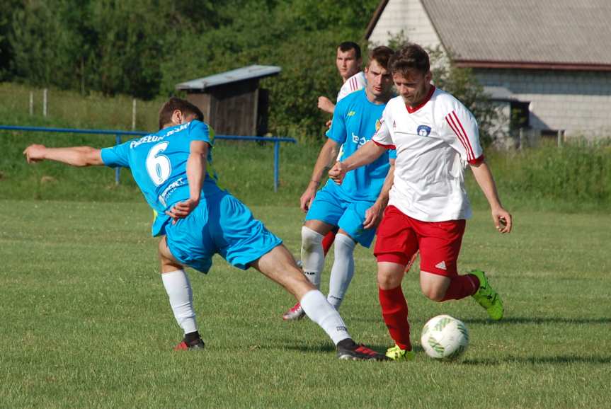 Tempo Nienaszów - Przełom Besko 4-3