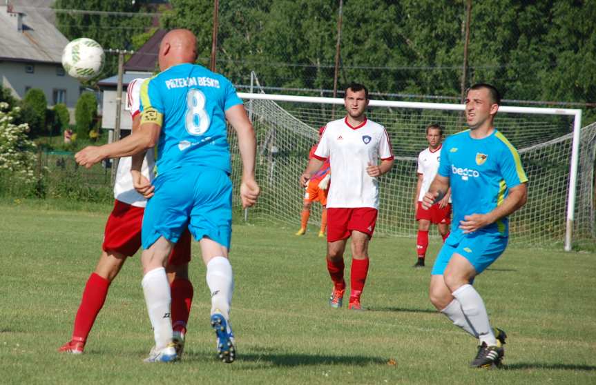 Tempo Nienaszów - Przełom Besko 4-3