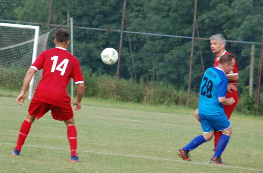 Tempo Nienaszów - Szarotka Uherce 4-2