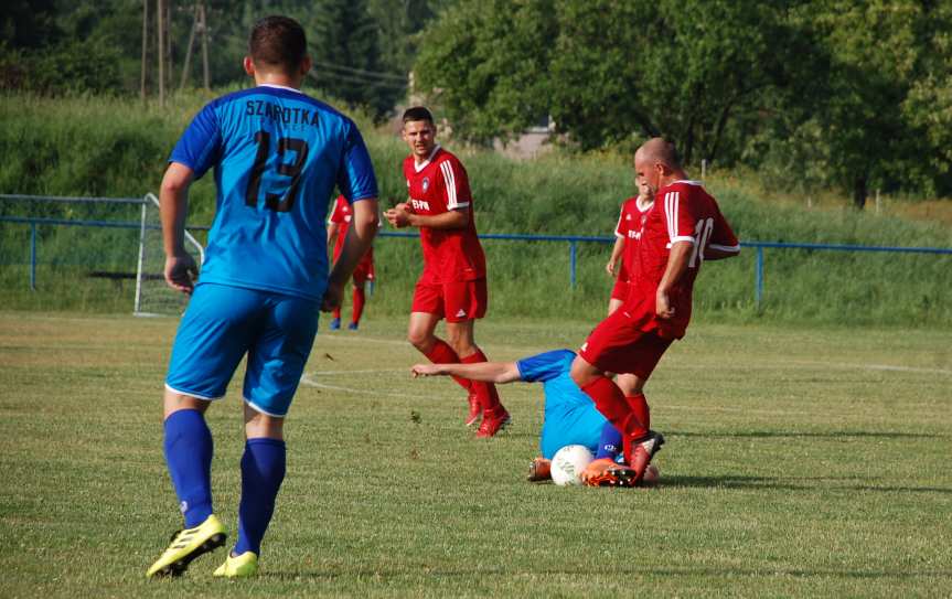 Tempo Nienaszów - Szarotka Uherce 4-2