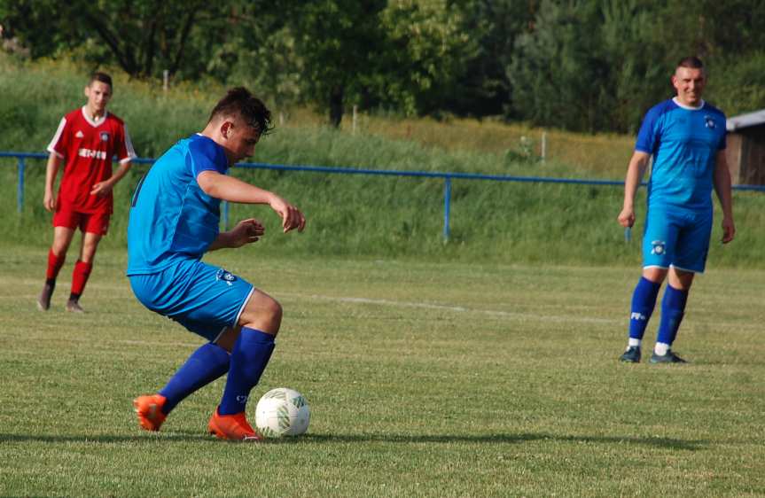 Tempo Nienaszów - Szarotka Uherce 4-2