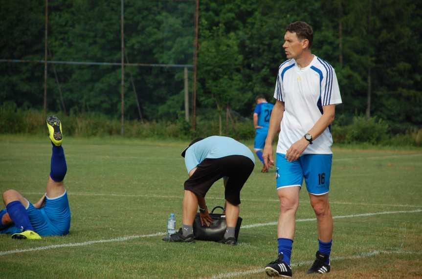 Tempo Nienaszów - Szarotka Uherce 4-2