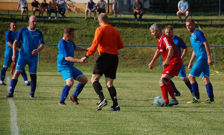 Tempo Nienaszów - Szarotka Uherce 4-2