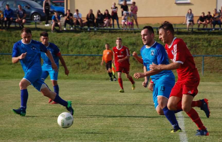 Tempo Nienaszów - Szarotka Uherce 4-2