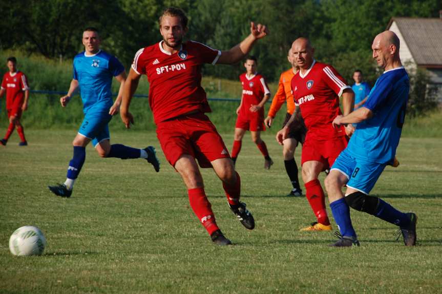 Tempo Nienaszów - Szarotka Uherce 4-2