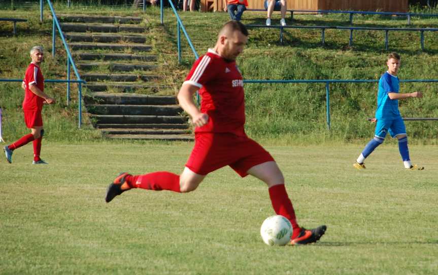 Tempo Nienaszów - Szarotka Uherce 4-2