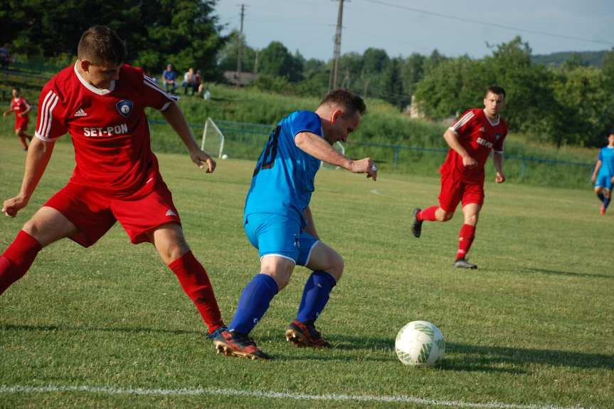 Tempo Nienaszów - Szarotka Uherce 4-2