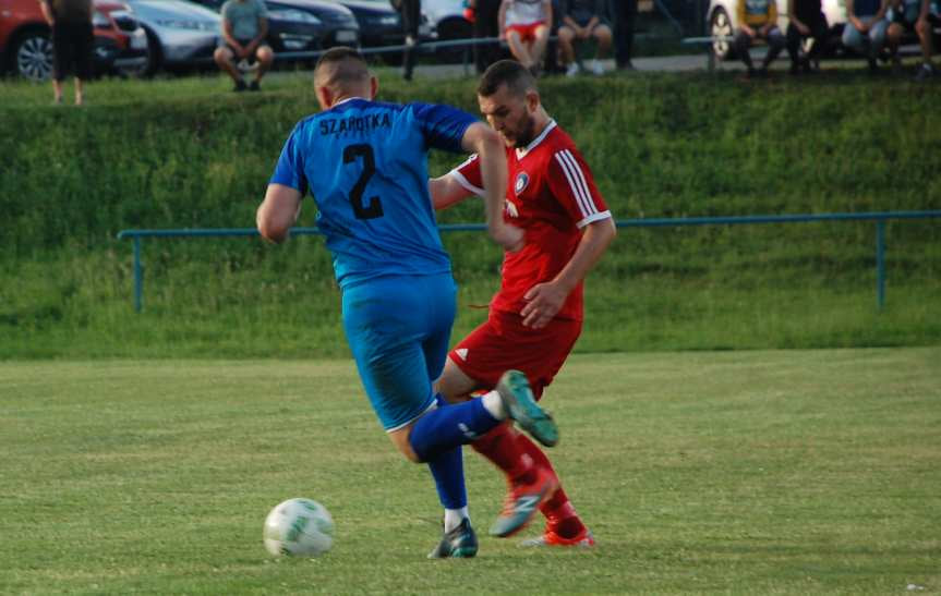 Tempo Nienaszów - Szarotka Uherce 4-2