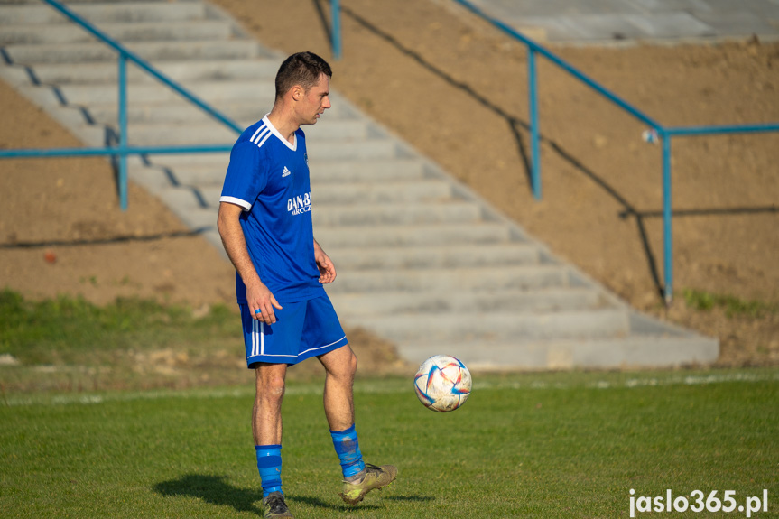 Tempo Nienaszów - Zamczysko Mrukowa 0:2