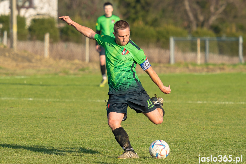 Tempo Nienaszów - Zamczysko Mrukowa 0:2