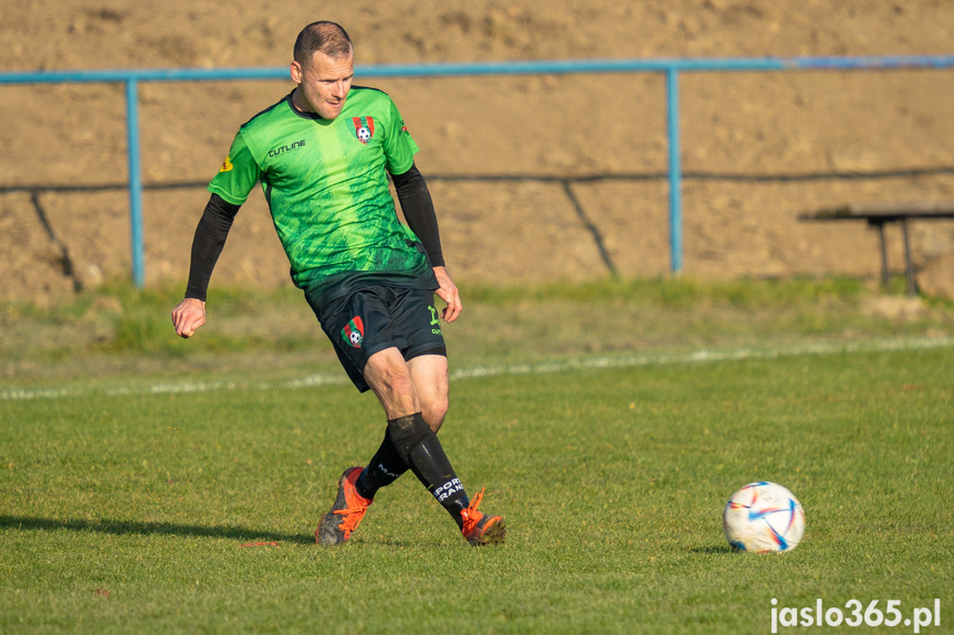 Tempo Nienaszów - Zamczysko Mrukowa 0:2