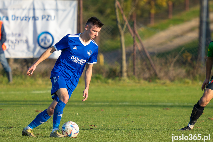 Tempo Nienaszów - Zamczysko Mrukowa 0:2