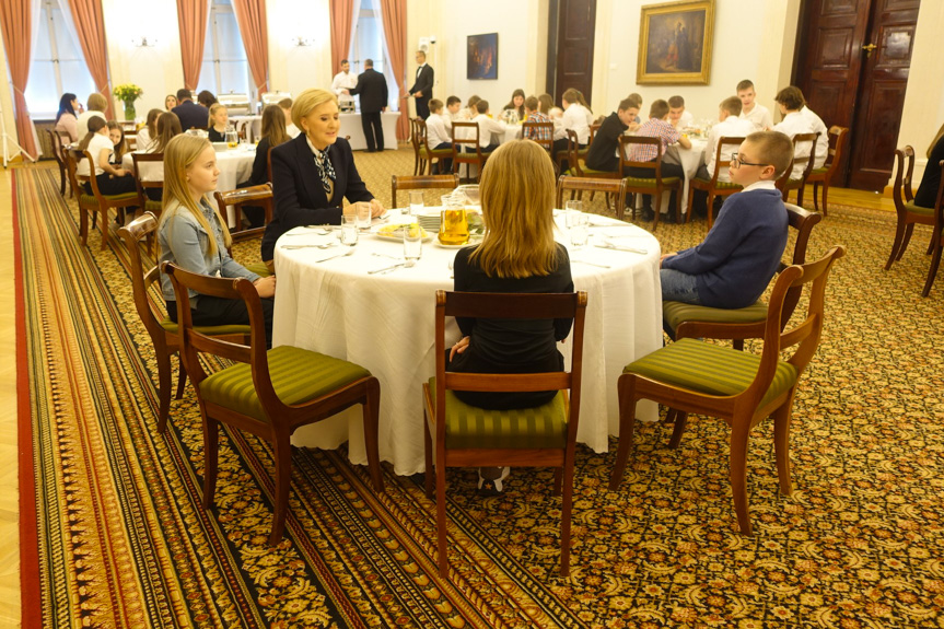 Uczniowie SP z Niepli u Prezydenta